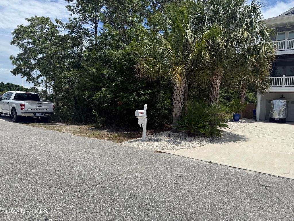 918 Old Dow Road, Carolina Beach, NC 28428