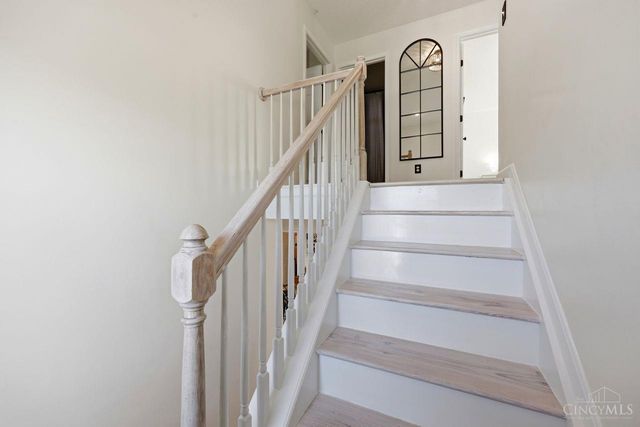 6017 Turning Leaf Way, Hamilton Twp, OH 45039