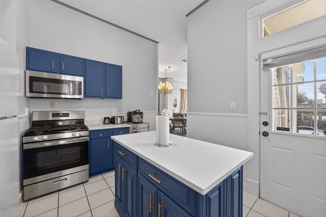 412 14th Street, Galveston, TX 77550