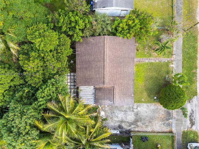 6831 Greene St, Hollywood, FL 33024