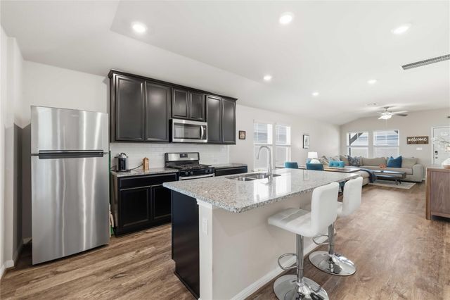 805 Russet Rock DR, Austin, TX 78652