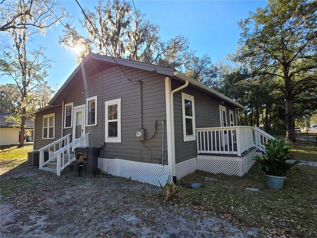 107 NE 15TH STREET, Gainesville, FL 32641