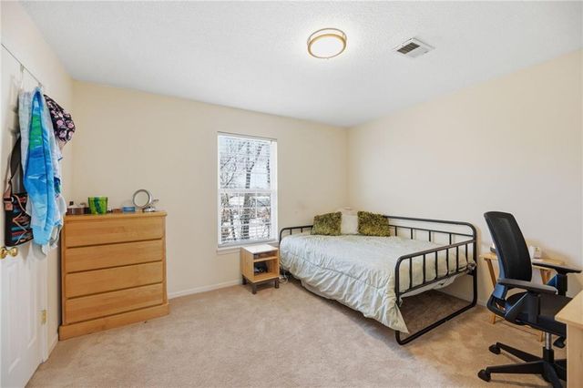 15146 Glenwood Avenue, Overland Park, KS 66213