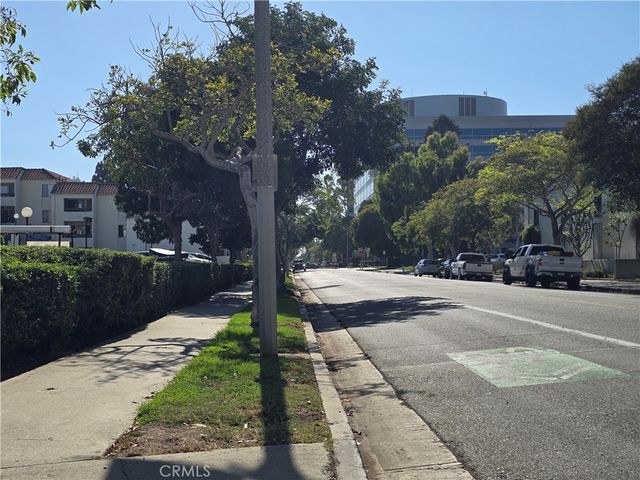 600 W 3rd Street B-117, Santa Ana, CA 92701