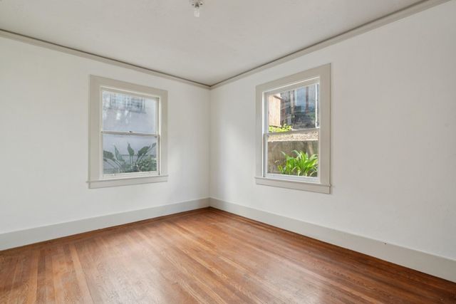 830 Walker Ave, Oakland, CA 94610