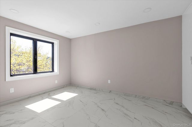 15027 78th Avenue, Flushing, NY 11367