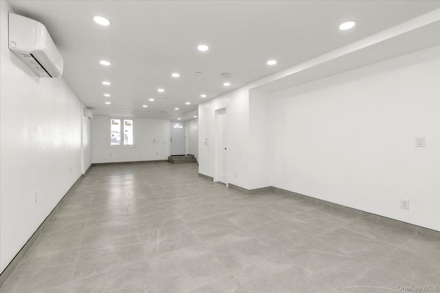 15027 78th Avenue, Flushing, NY 11367