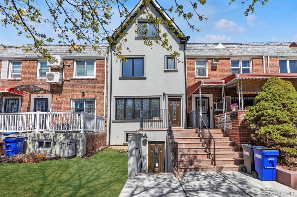 15027 78th Avenue, Flushing, NY 11367