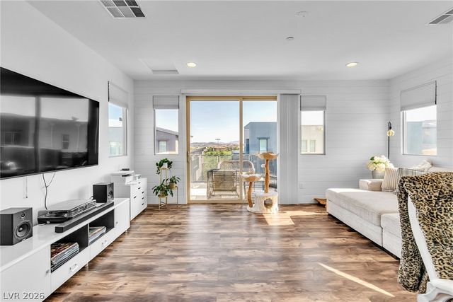11250 Cactus Tower Avenue 102, Las Vegas, NV 89135