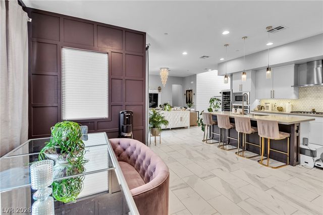 11250 Cactus Tower Avenue 102, Las Vegas, NV 89135