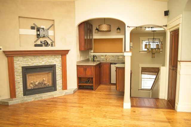 126 Center St, Jackson, CA 95642