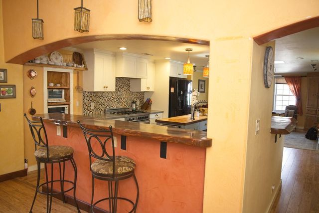 126 Center St, Jackson, CA 95642