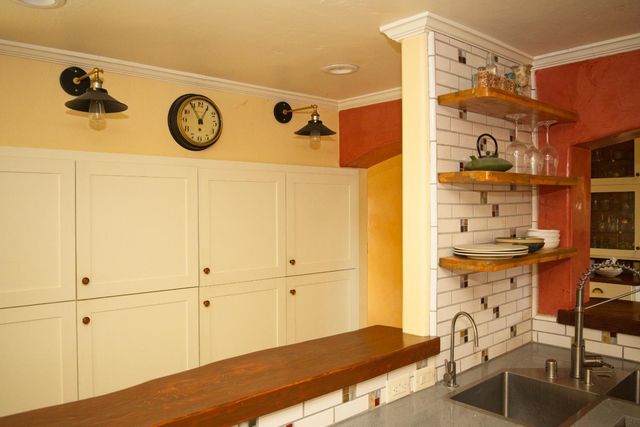 126 Center St, Jackson, CA 95642