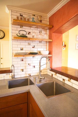 126 Center St, Jackson, CA 95642