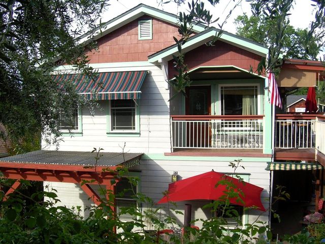 126 Center St, Jackson, CA 95642