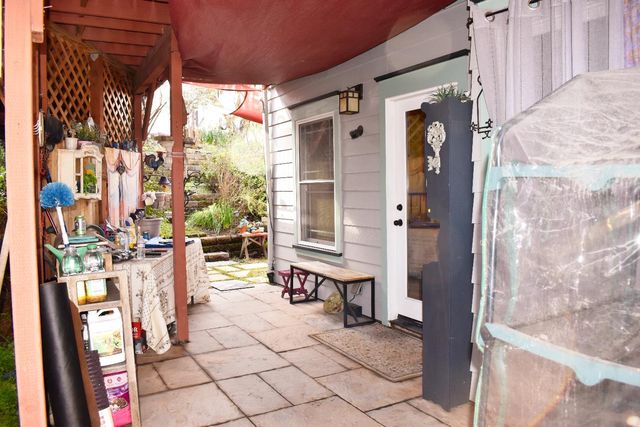 126 Center St, Jackson, CA 95642