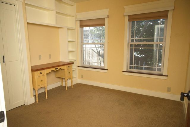 126 Center St, Jackson, CA 95642