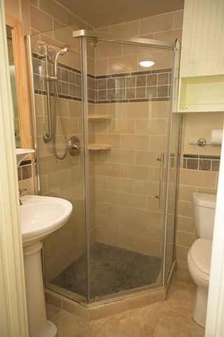 126 Center St, Jackson, CA 95642