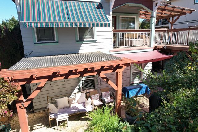 126 Center St, Jackson, CA 95642