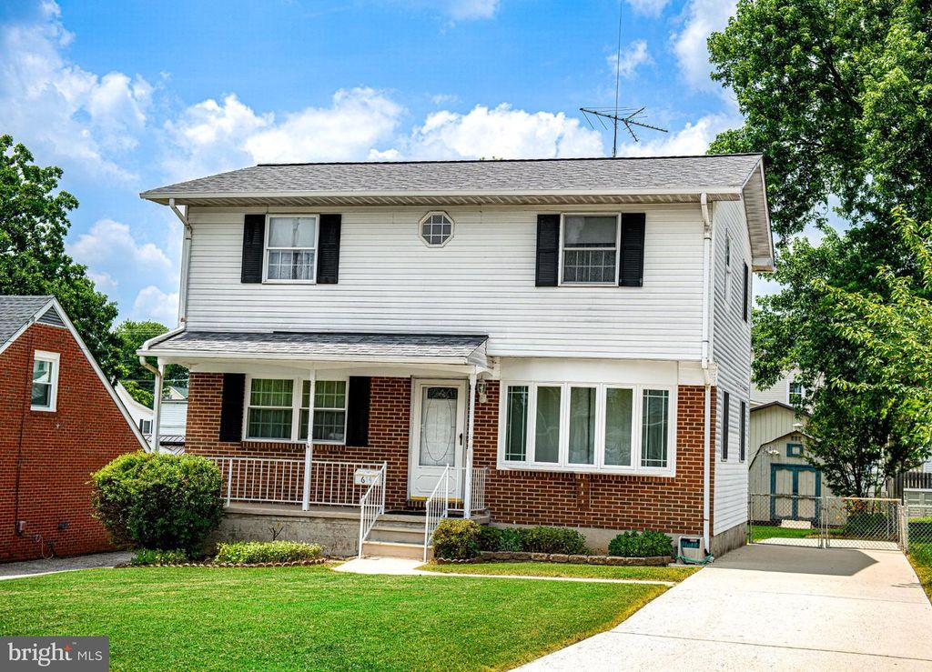 Image 1 of property listing at 614 GEORGE AVE, Baltimore, MD 21221