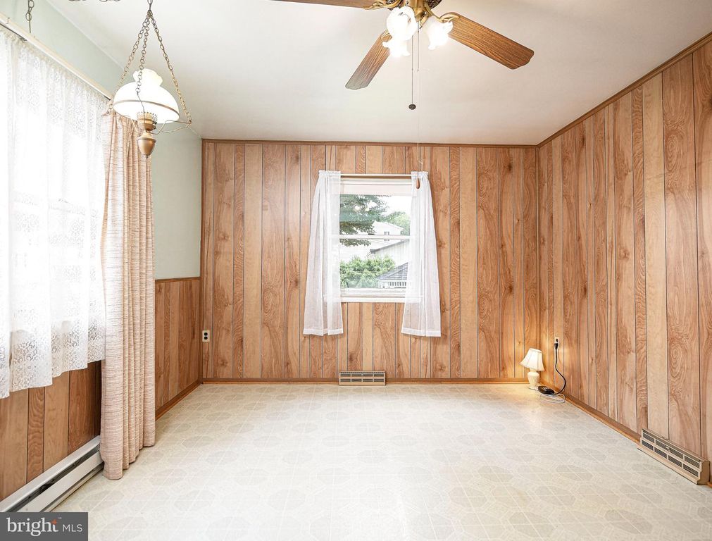 Image 38 of property listing at 614 GEORGE AVE, Baltimore, MD 21221