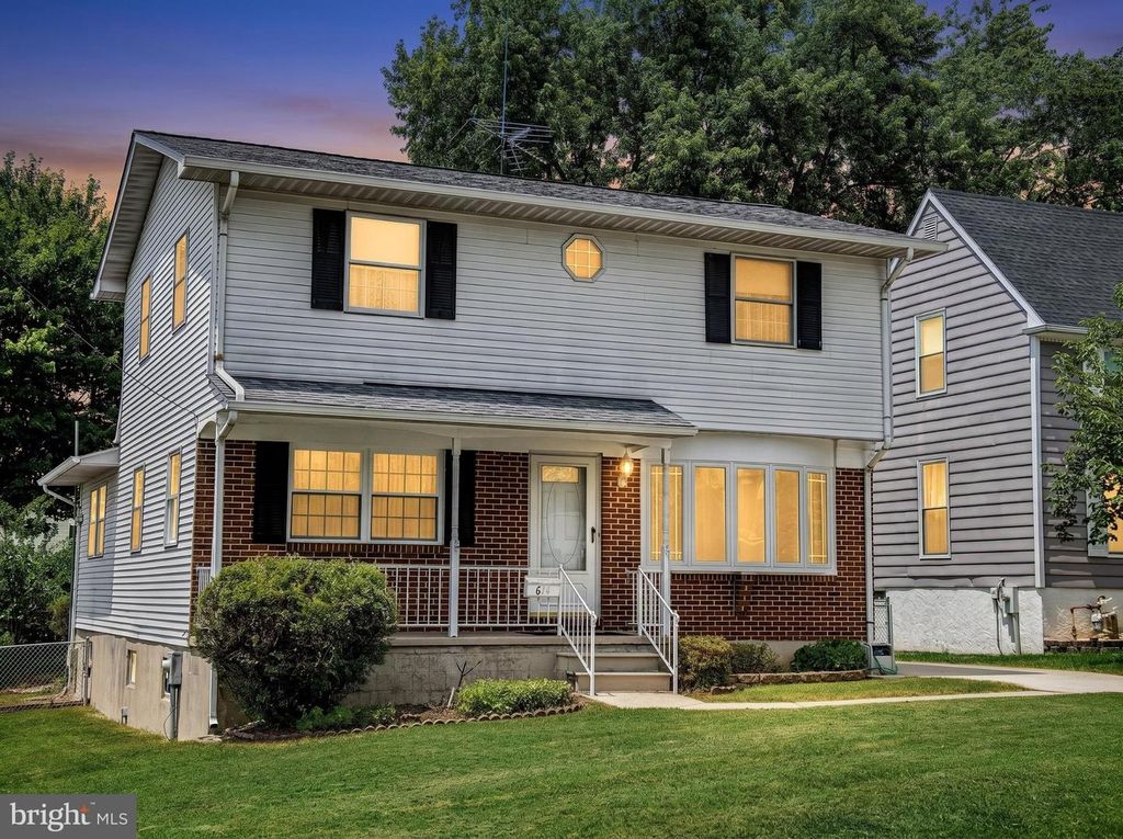 Image 52 of property listing at 614 GEORGE AVE, Baltimore, MD 21221