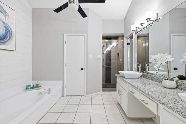 2200 Rockbrook Court, Arlington, TX 76006