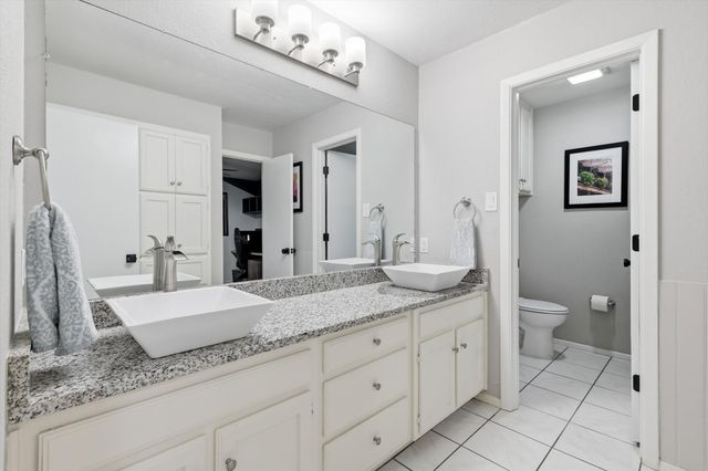 2200 Rockbrook Court, Arlington, TX 76006