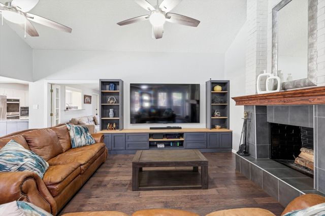 2200 Rockbrook Court, Arlington, TX 76006