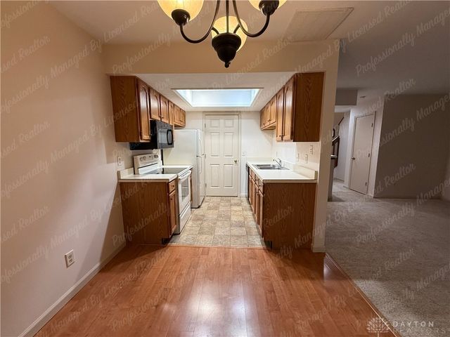 9765 Centerville Creek Lane, Washington Twp, OH 45458