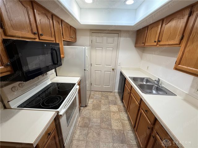9765 Centerville Creek Lane, Washington Twp, OH 45458