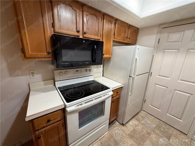 9765 Centerville Creek Lane, Washington Twp, OH 45458