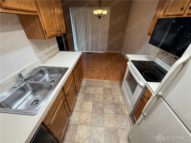 9765 Centerville Creek Lane, Washington Twp, OH 45458