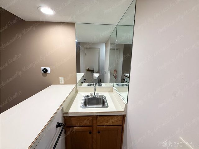 9765 Centerville Creek Lane, Washington Twp, OH 45458