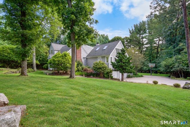27 Rayfield Road, Westport, CT 06880
