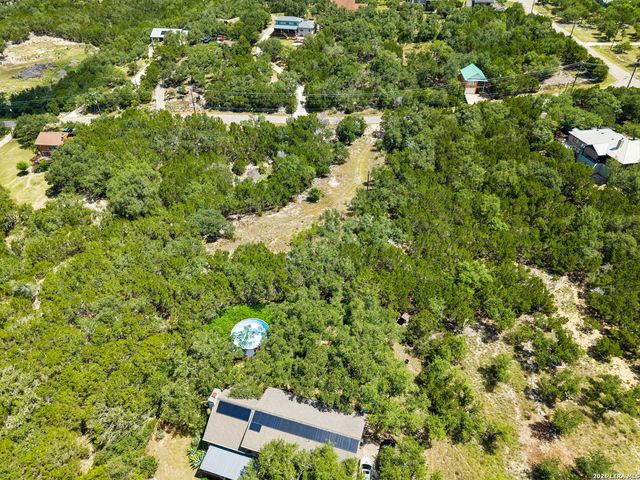 1043 SUMMIT BLF, Canyon Lake, TX 78133