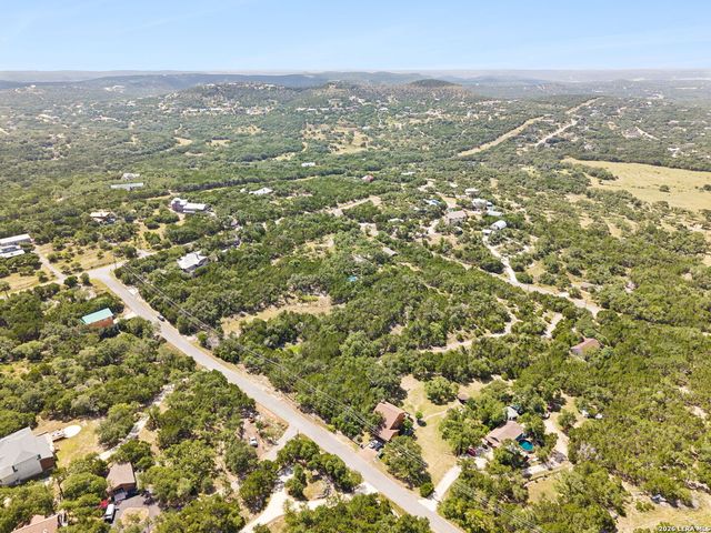 1043 SUMMIT BLF, Canyon Lake, TX 78133