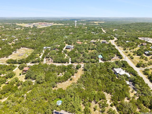 1043 SUMMIT BLF, Canyon Lake, TX 78133