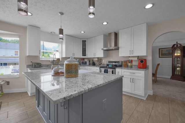 55 Langtree Drive, Pickerington, OH 43147