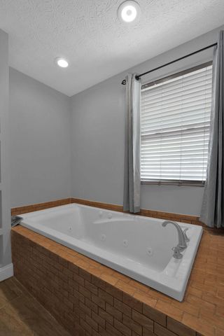 55 Langtree Drive, Pickerington, OH 43147