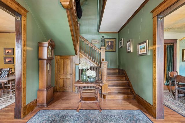 223 Walnut Street, Saint Paul, MN 55102