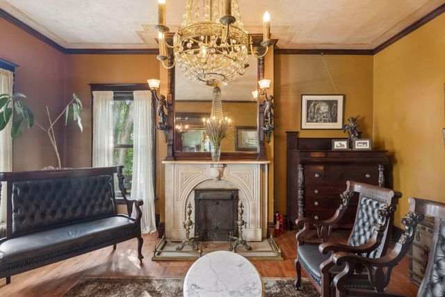 223 Walnut Street, Saint Paul, MN 55102
