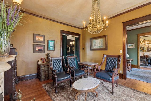 223 Walnut Street, Saint Paul, MN 55102
