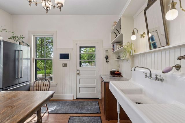 223 Walnut Street, Saint Paul, MN 55102