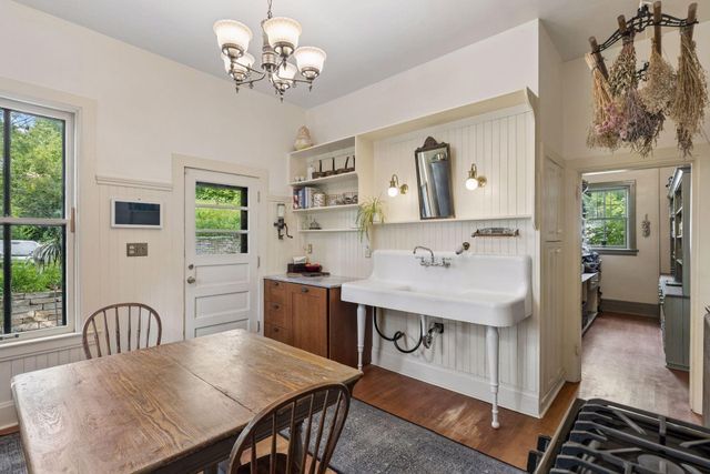 223 Walnut Street, Saint Paul, MN 55102