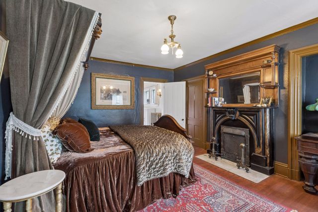 223 Walnut Street, Saint Paul, MN 55102