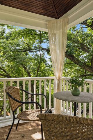 223 Walnut Street, Saint Paul, MN 55102