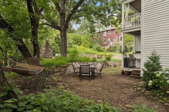 223 Walnut Street, Saint Paul, MN 55102