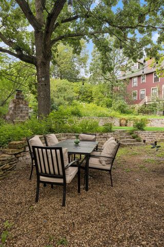 223 Walnut Street, Saint Paul, MN 55102
