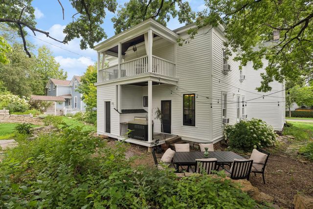 223 Walnut Street, Saint Paul, MN 55102